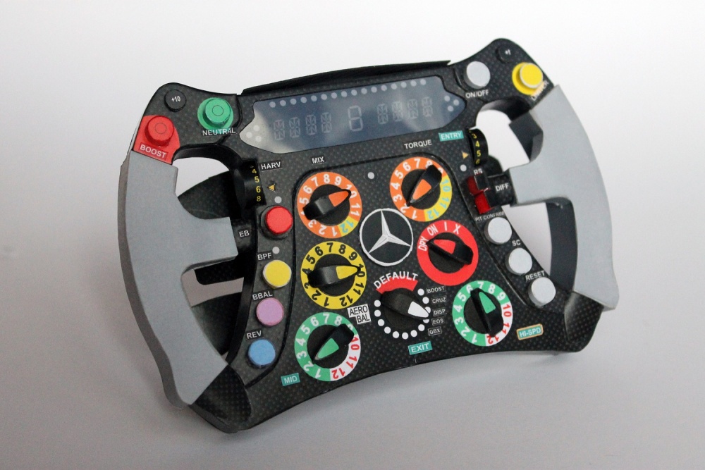 MGP W03 - volant - Michael Schumacher 2012 (Pln� velikost v nov�m okn�) MGP W03 - volant - Michael Schumacher 2012