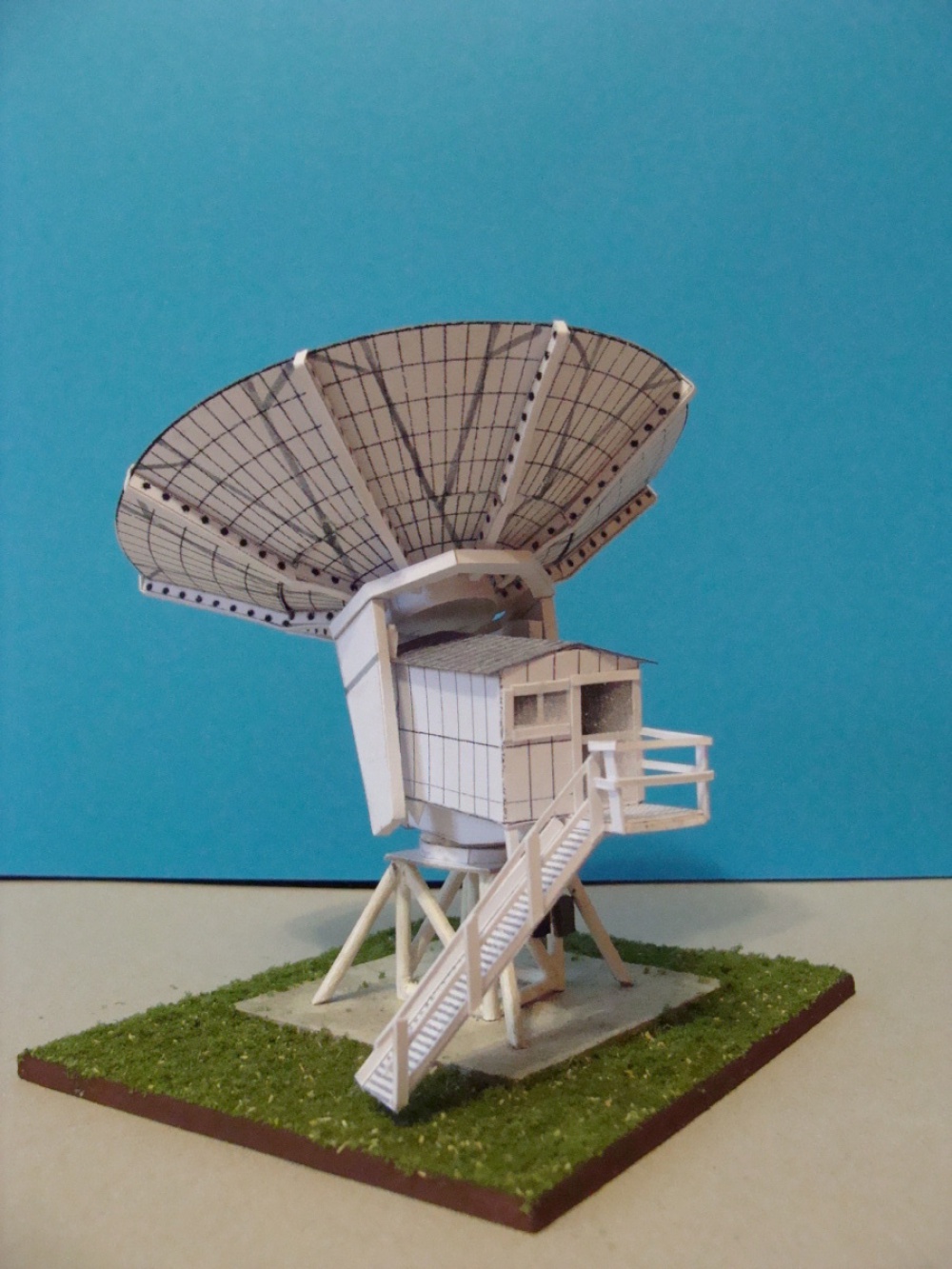10 m teleskop ČR (Plná velikost v novém okně) 10 m teleskop ČR