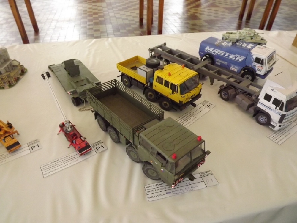 2013_10_12 Kaden cup N�chod - pap�rov� modely