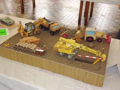 2013_10_12 Kaden cup N�chod - pap�rov� modely