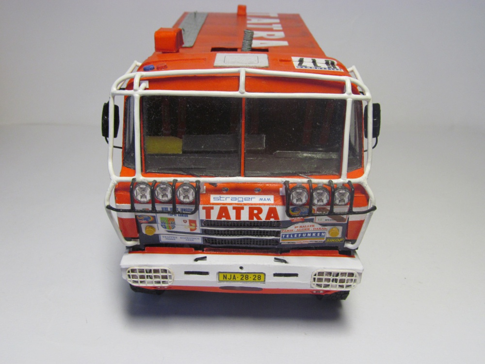 313716