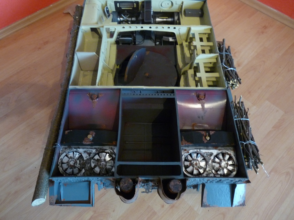 308874