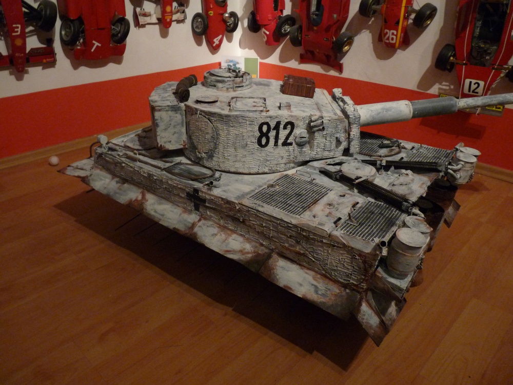 PzKw VI Tiger I - Rusko 1943 (Plná velikost v novém okně) PzKw VI Tiger I - Rusko 1943