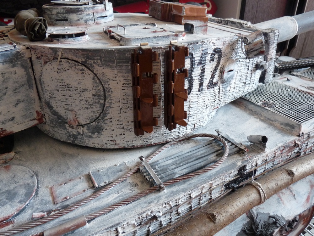 330466