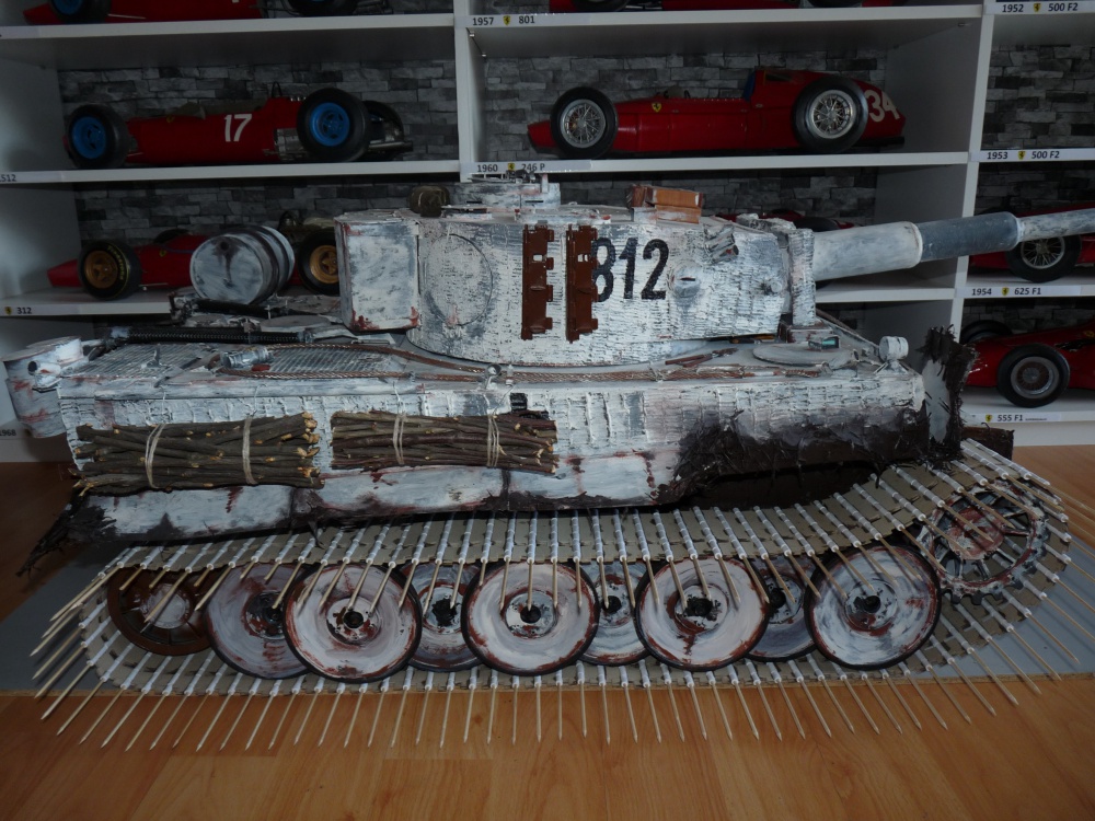 330683