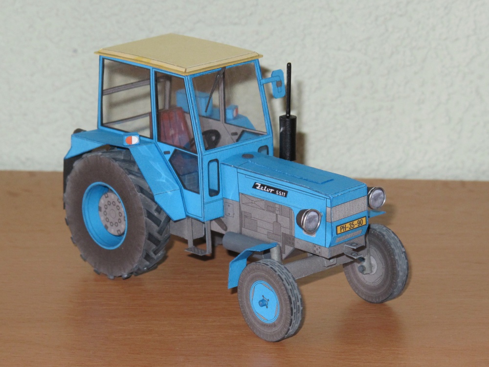 305873