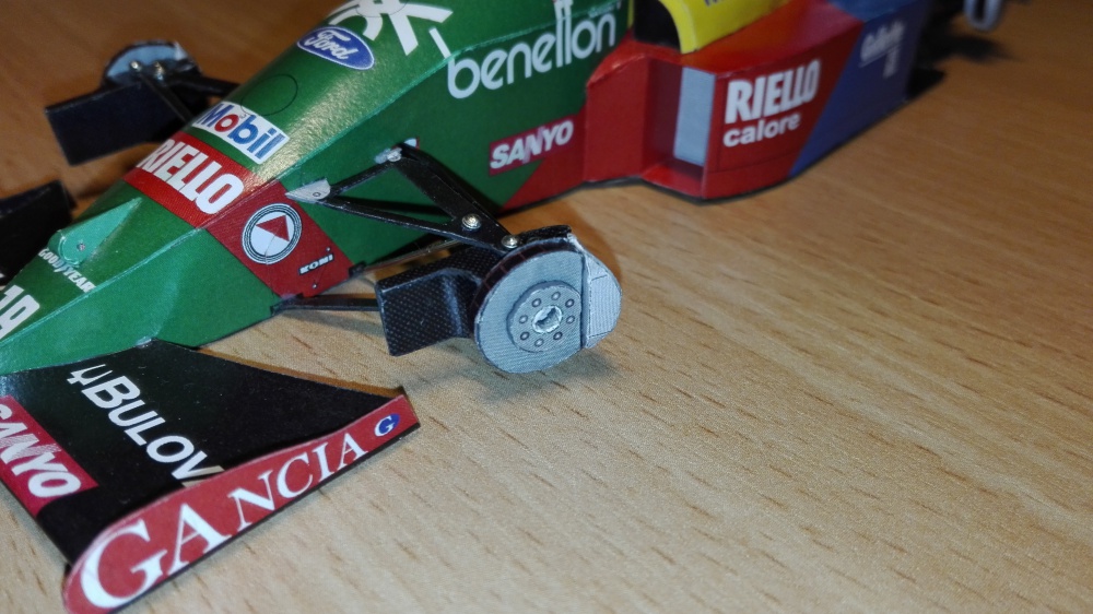 Benetton B188 - 1989 - Alessandro Nannini (Plná velikost v novém okně) Benetton B188 - 1989 - Alessandro Nannini