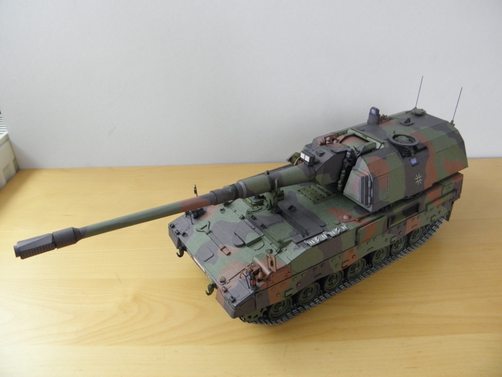 Panzerhaubitze 200 (Plná velikost v novém okně) Panzerhaubitze 200