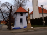 Zvonica z obce Louky