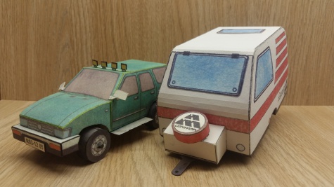 Automobil s karavanem