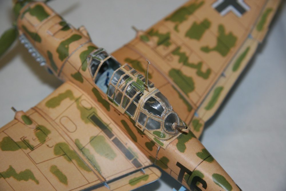 Junkers JU-87 B Trop (Pln� velikost v nov�m okn�) Junkers JU-87 B Trop