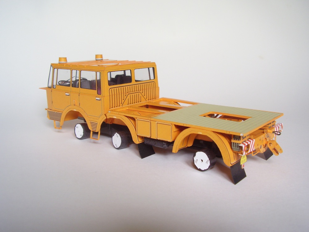 Tatra 813 (Plná velikost v novém okně) Tatra 813