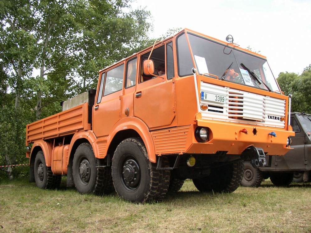 Tatra 813 (Plná velikost v novém okně) Tatra 813