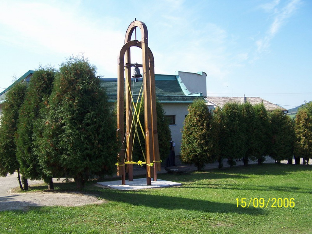 Zvonica z Kapu�ian