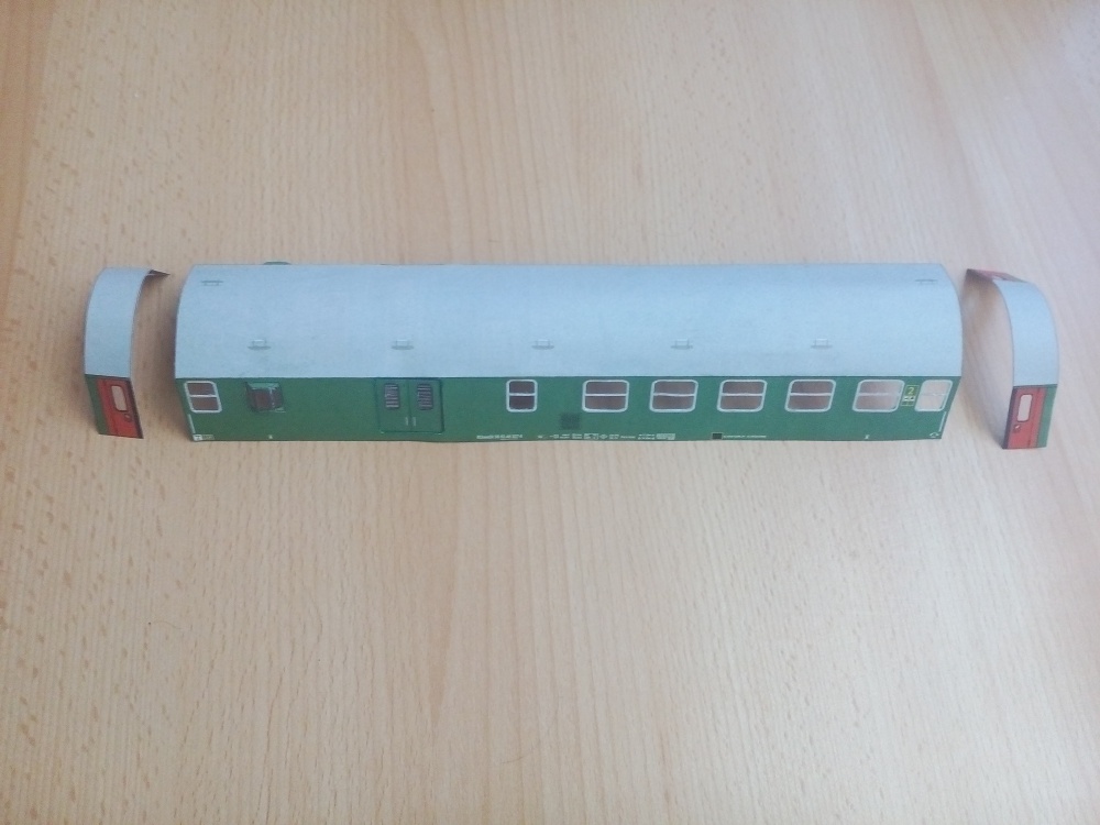 306674