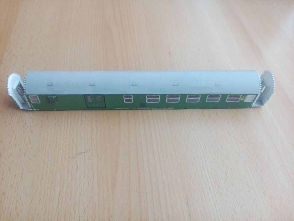 306677
