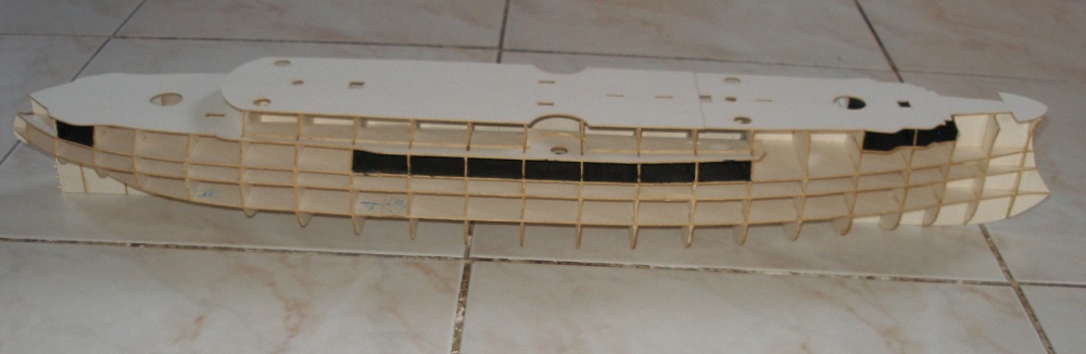 306583
