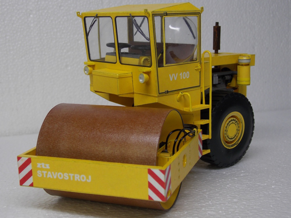Stavostroj VV 100 (Plná velikost v novém okně) Stavostroj VV 100