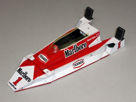 McLaren M26 - James Hunt - GP panělska 1977 McLaren M26 - James Hunt - GP panělska 1977
