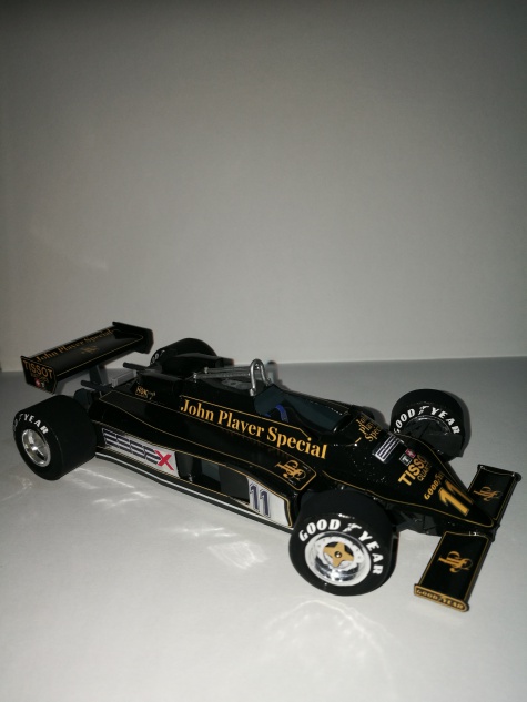 Lotus 87 Lotus 87