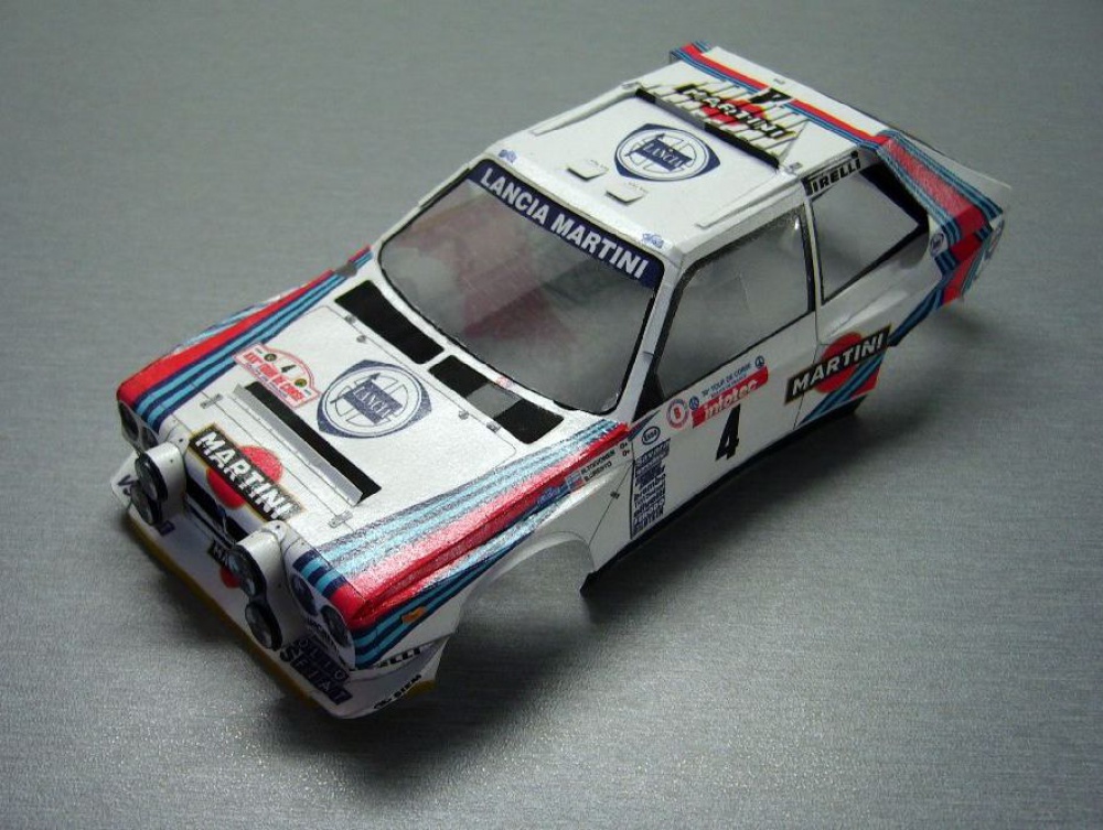 Lancia Delta S4 Martini