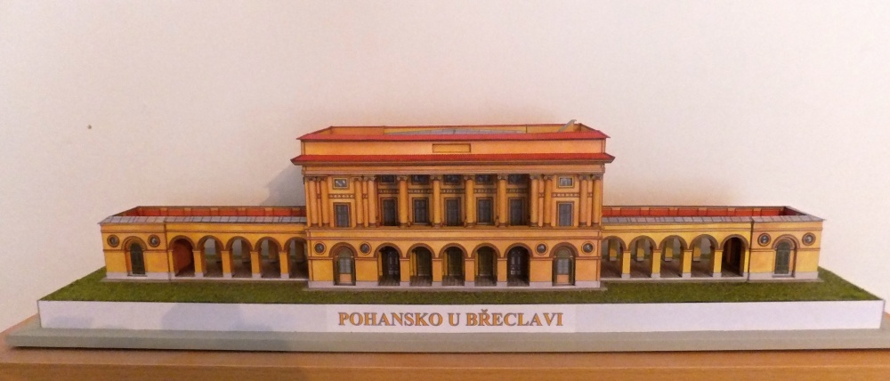 Pohansko u Břeclavi (Plná velikost v novém okně) Pohansko u Břeclavi