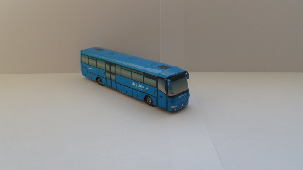 Autobusy 1:87