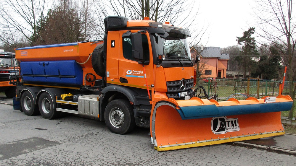 307646