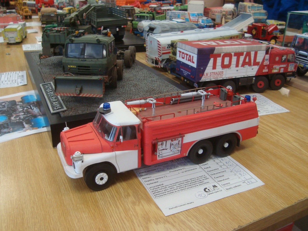 307815