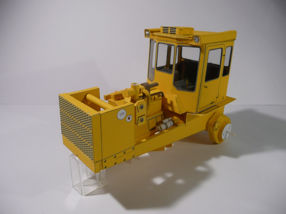 Dozer ČTZ T-130 (Plná velikost v novém okně) Dozer ČTZ T-130
