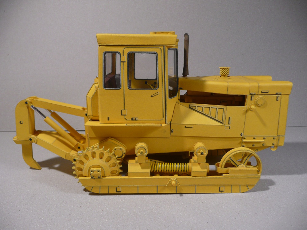 Dozer �TZ T-130