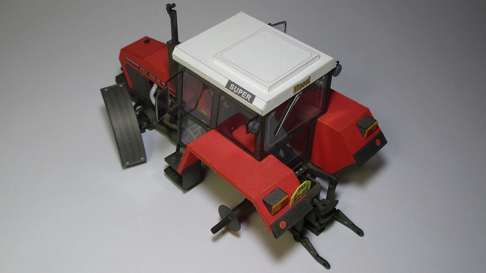 313700