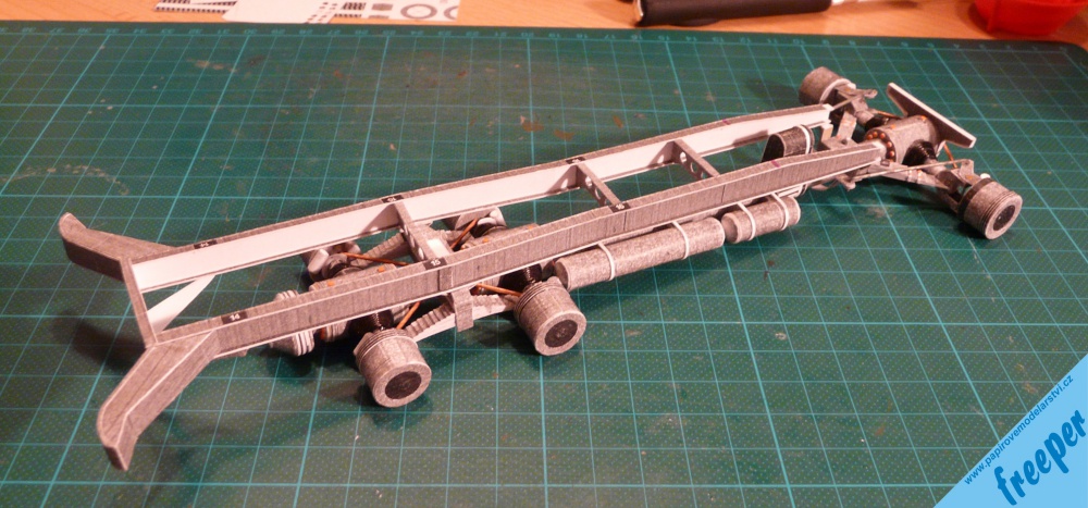 307931