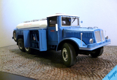 Tatra 111 C
