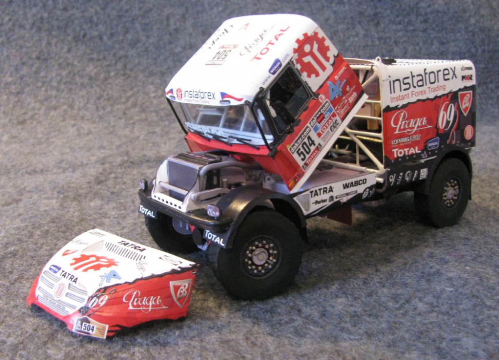 Tatra Jamal 4x4 QUEEN (Plná velikost v novém okně) Tatra Jamal 4x4 QUEEN