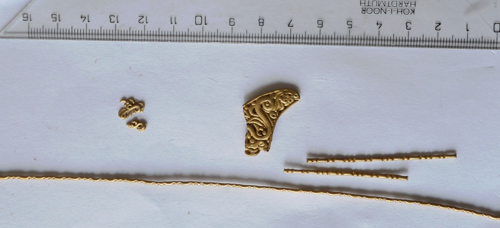 332390