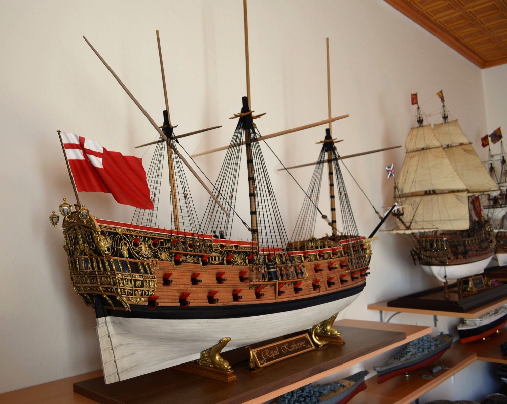 HMS ROYAL KATHERINE 1664 (Plná velikost v novém okně) HMS ROYAL KATHERINE 1664