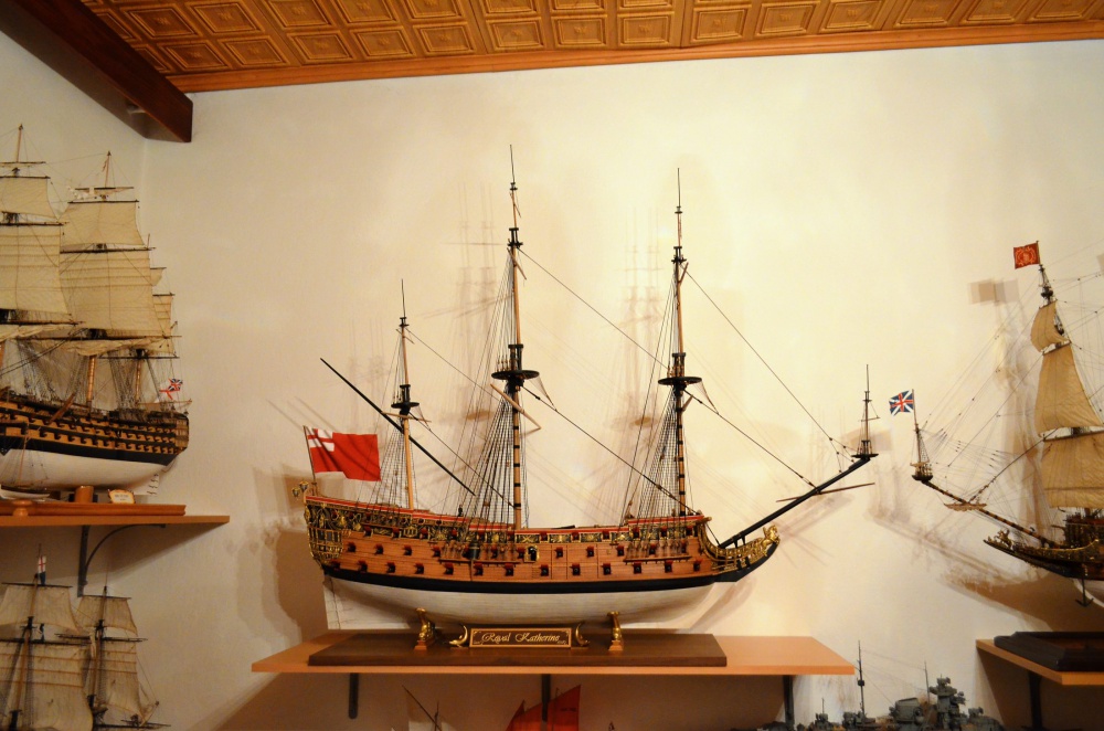 HMS ROYAL KATHERINE 1664 (Plná velikost v novém okně) HMS ROYAL KATHERINE 1664