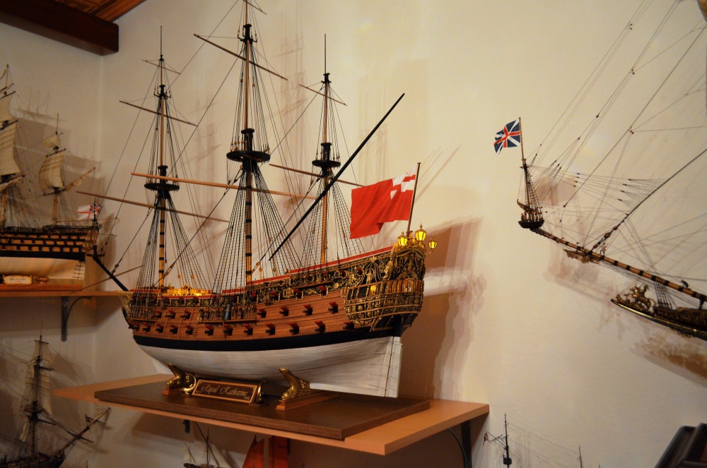 HMS ROYAL KATHERINE 1664 (Plná velikost v novém okně) HMS ROYAL KATHERINE 1664