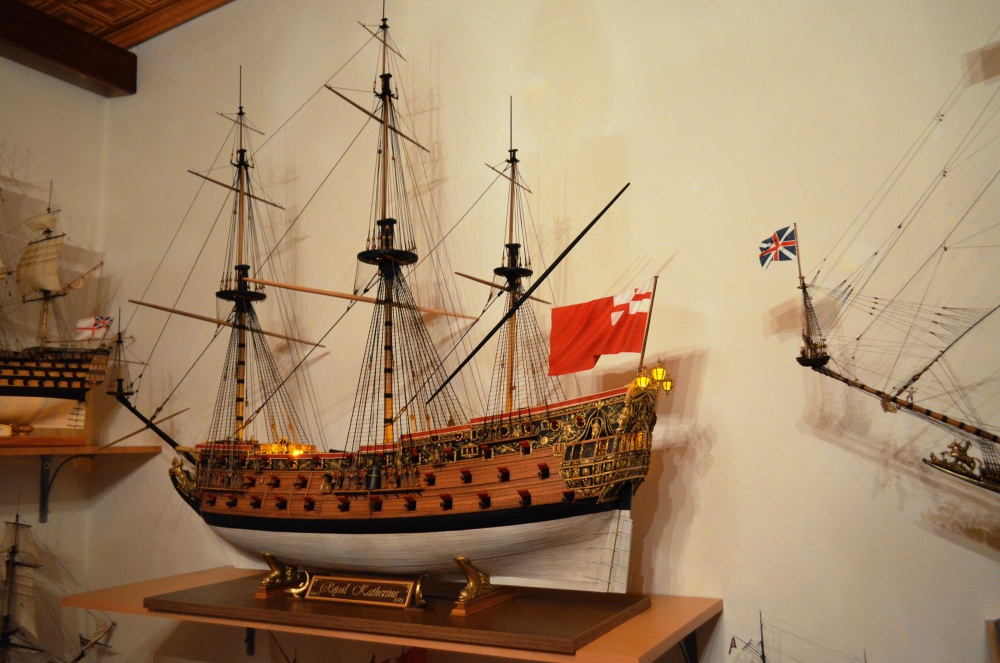 HMS ROYAL KATHERINE 1664 (Plná velikost v novém okně) HMS ROYAL KATHERINE 1664