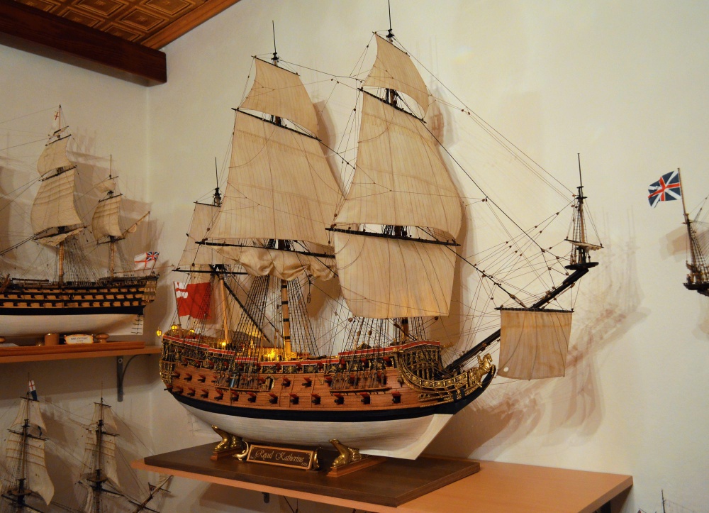 HMS ROYAL KATHERINE 1664 (Plná velikost v novém okně) HMS ROYAL KATHERINE 1664