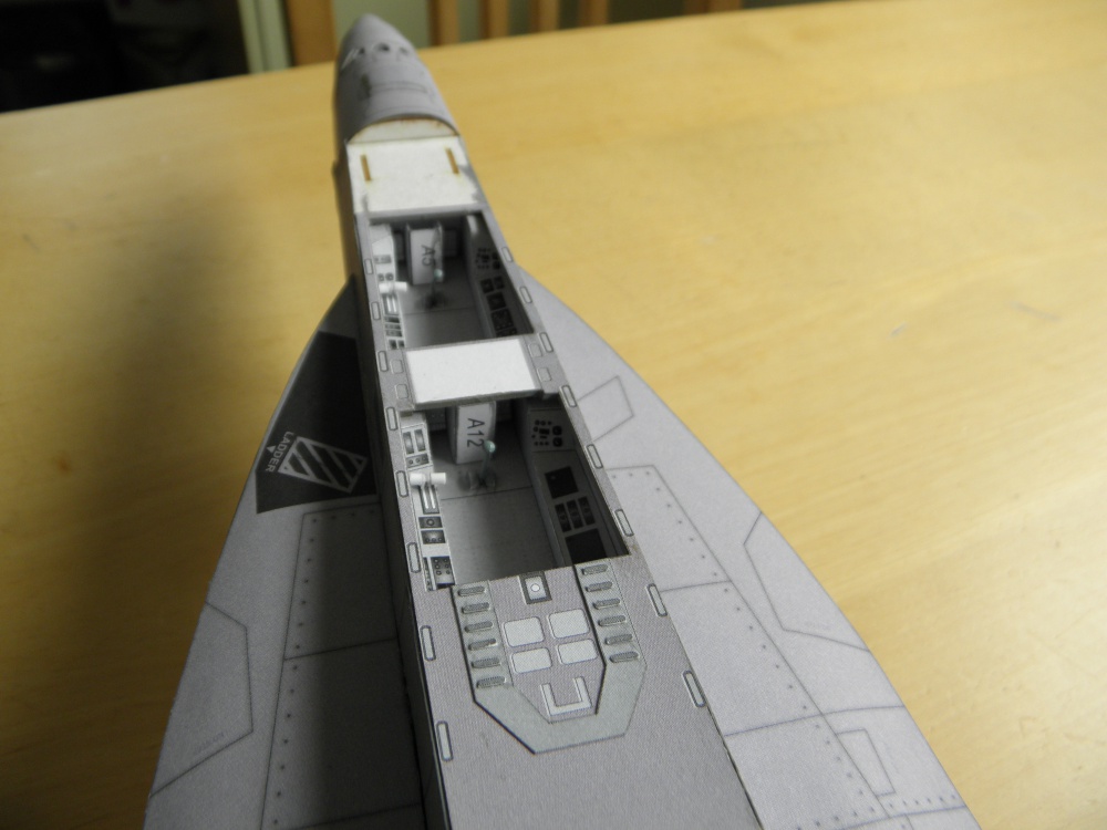 F/A-18 Super Hornet (Plná velikost v novém okně) F/A-18 Super Hornet