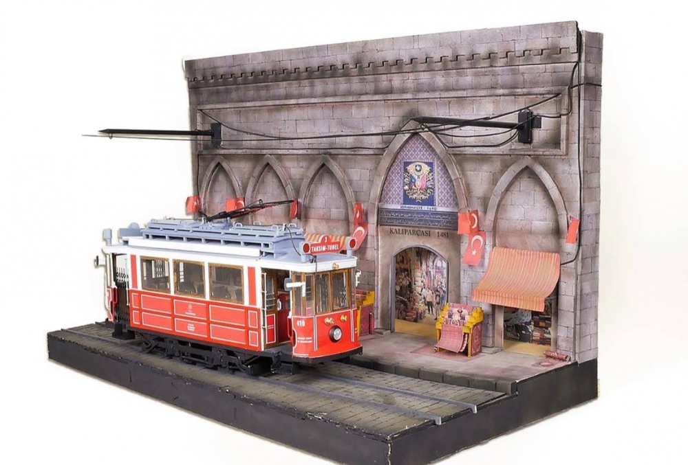 412847