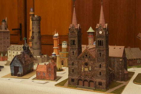 LICARD MODEL SHOW 2017 LICARD MODEL SHOW 2017
