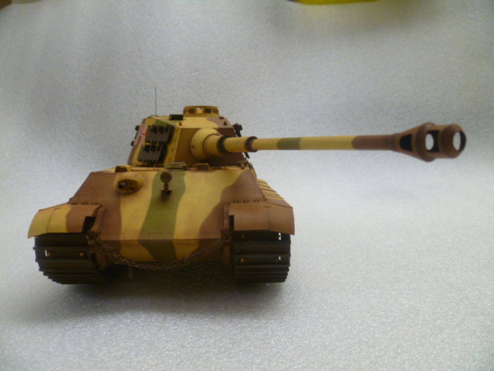 PzKpfw VI Tiger II Ausf:B Königstiger (Plná velikost v novém okně) PzKpfw VI Tiger II Ausf:B Königstiger