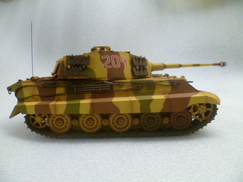 PzKpfw VI Tiger II Ausf:B Königstiger (Plná velikost v novém okně) PzKpfw VI Tiger II Ausf:B Königstiger