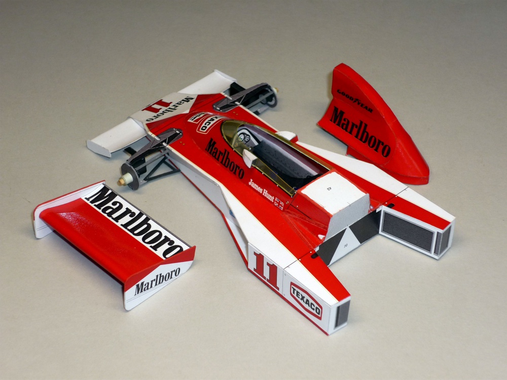 McLaren M23 - James Hunt - GP USA West 1976 (Plná velikost v novém okně) McLaren M23 - James Hunt - GP USA West 1976