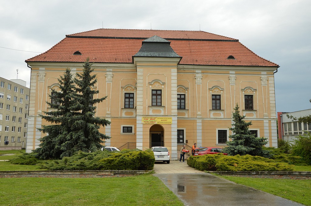 Papierová architektúra v Galante (Plná velikost v novém okně) Papierová architektúra v Galante