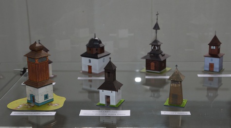 Papierov� architekt�ra v Galante