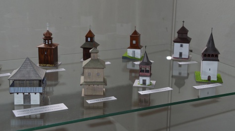 Papierov� architekt�ra v Galante
